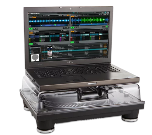 Stanton ST/STR8. 150 cover with laptop